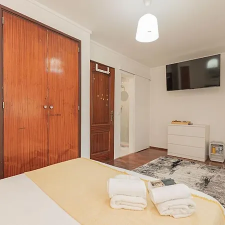 Apartamento 3 Bed Unit Next To The Train