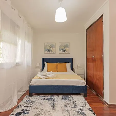 Apartamento 3 Bed Unit Next To The Train Queluz