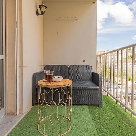 Apartamento 3 Bed Unit Next To The Train Queluz