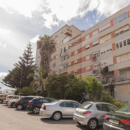 Apartamento 3 Bed Unit Next To The Train Queluz